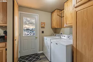 941 Colonial Rd, Roseburg, OR 97471 - Photo 30