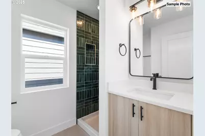 4362 NE Going St, Portland, OR 97218 - Photo 12