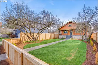 2534 SE 18th Ave #1, Portland, OR 97202 - Photo 2