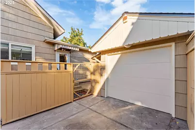 2924 NE 52nd Ave, Portland, OR 97213 - Photo 32