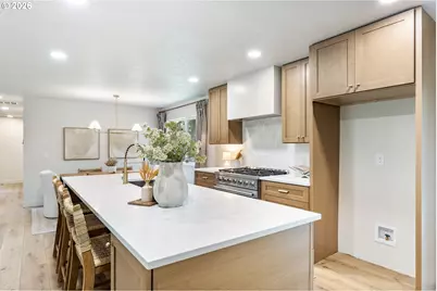 14050 SW Wilson Dr, Beaverton, OR 97008 - Photo 16