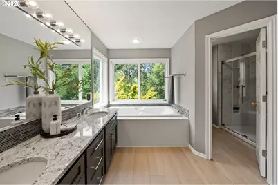 4896 Hastings Dr, Lake Oswego, OR 97035 - Photo 22
