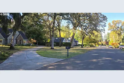 726 NE 3rd Ave, Hillsboro, OR 97124 - Photo 12