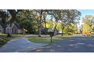 726 NE 3rd Ave, Hillsboro, OR 97124 - Photo 12