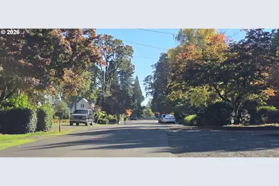 726 NE 3rd Ave, Hillsboro, OR 97124 - Photo 46
