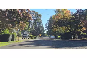 726 NE 3rd Ave, Hillsboro, OR 97124 - Photo 46