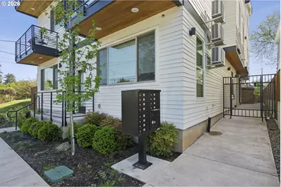 6610 N Greenwich Ave #5, Portland, OR 97217 - Photo 2