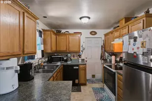 1418 Westwood Ln, Sweet Home, OR 97386 - Photo 16