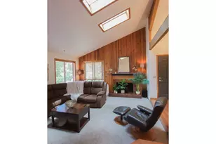 953 S U St, Cottage Grove, OR 97424 - Photo 2