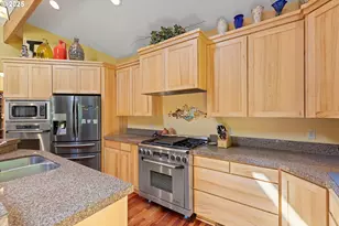 20898 NE McCormick Hill Rd, Hillsboro, OR 97123 - Photo 14