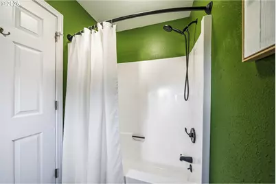 615 Mount Hood St, Oregon City, OR 97045 - Photo 24