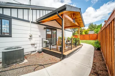 8955 SW Club Meadow Ln, Portland, OR 97225 - Photo 26