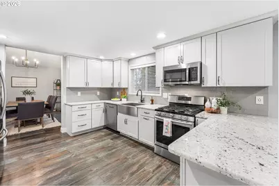 2512 NW Logan St, Camas, WA 98607 - Photo 10