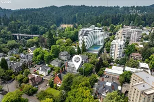 2172 SW Park Pl, Portland, OR 97205 - Photo 46