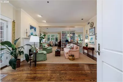 2172 SW Park Pl #C, Portland, OR 97205 - Photo 10