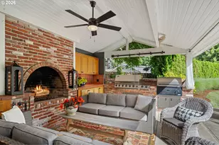 14635 Uplands Dr, Lake Oswego, OR 97034 - Photo 40