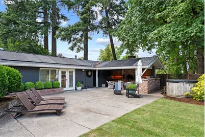 14635 Uplands Dr, Lake Oswego, OR 97034 - Photo 38