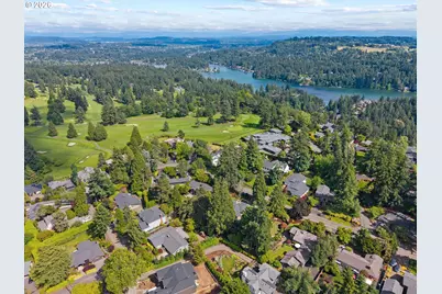14635 Uplands Dr, Lake Oswego, OR 97034 - Photo 46