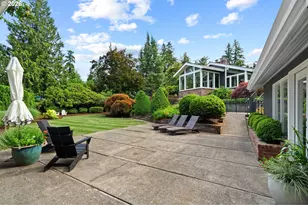 14635 Uplands Dr, Lake Oswego, OR 97034 - Photo 36