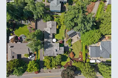 14635 Uplands Dr, Lake Oswego, OR 97034 - Photo 48