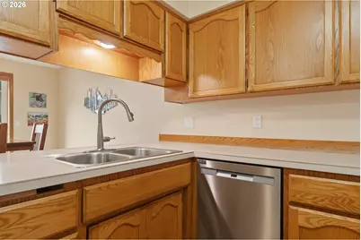 1516 SW Harbor Dr, McMinnville, OR 97128 - Photo 8