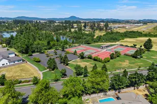 225 Pebble Beach Dr, Creswell, OR 97426 - Photo 42
