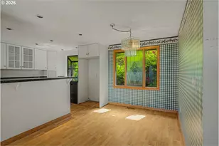 135 SW 85th Ave, Portland, OR 97225 - Photo 8