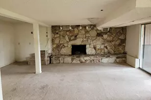 135 SW 85th Ave, Portland, OR 97225 - Photo 30