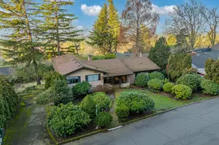 135 SW 85th Ave, Portland, OR 97225 - Photo 4