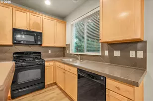 4865 SE Sandalwood St, Hillsboro, OR 97123 - Photo 12