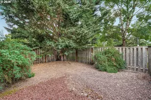 4865 SE Sandalwood St, Hillsboro, OR 97123 - Photo 24