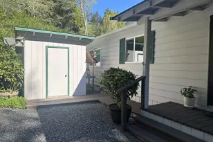 16735 Thompson Rd, Brookings, OR 97415 - Photo 22