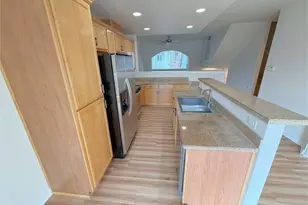 8329 SW 24th Ave, Portland, OR 97219 - Photo 10