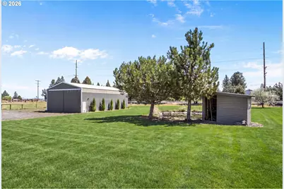 61885 Ward Rd, Bend, OR 97702 - Photo 40