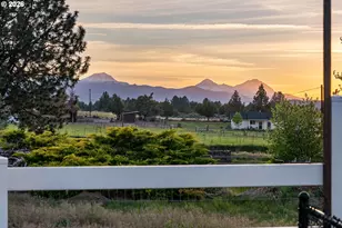 61885 Ward Rd, Bend, OR 97702 - Photo 2