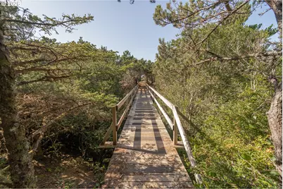 27 Dune Point Ln, Lincoln Beach, OR 97388 - Photo 26