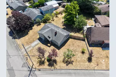 2193 Juniper Ave, Coos Bay, OR 97420 - Photo 40