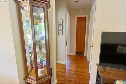 2193 Juniper Ave, Coos Bay, OR 97420 - Photo 32