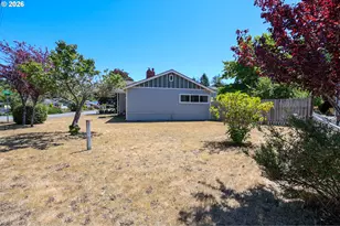2193 Juniper Ave, Coos Bay, OR 97420 - Photo 10