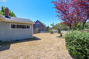 2193 Juniper Ave, Coos Bay, OR 97420 - Photo 8