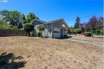 2193 Juniper Ave, Coos Bay, OR 97420 - Photo 4