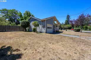 2193 Juniper Ave, Coos Bay, OR 97420 - Photo 4