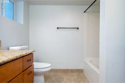 9332 N Kellogg St, Portland, OR 97203 - Photo 28