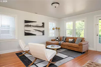 9332 N Kellogg St, Portland, OR 97203 - Photo 6