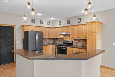 11301 NE 105th St, Vancouver, WA 98662 - Photo 2