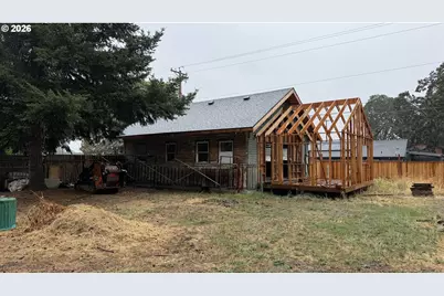 88144 4th St, Veneta, OR 97487 - Photo 6