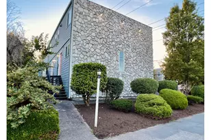 8805 SE 17th Ave, Portland, OR 97202 - Photo 2