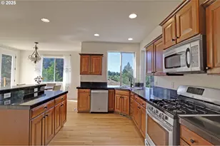 12606 NW Larry Ct, Portland, OR 97229 - Photo 8