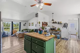 6107 Nonpareil Rd, Sutherlin, OR 97479 - Photo 10