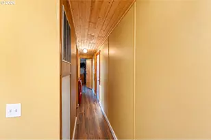 4900 Royal Ave, Eugene, OR 97402 - Photo 14